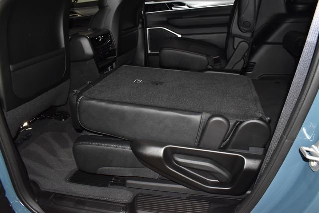 New 2026 Jeep Grand Wagoneer Limited AWD/4WD image 26