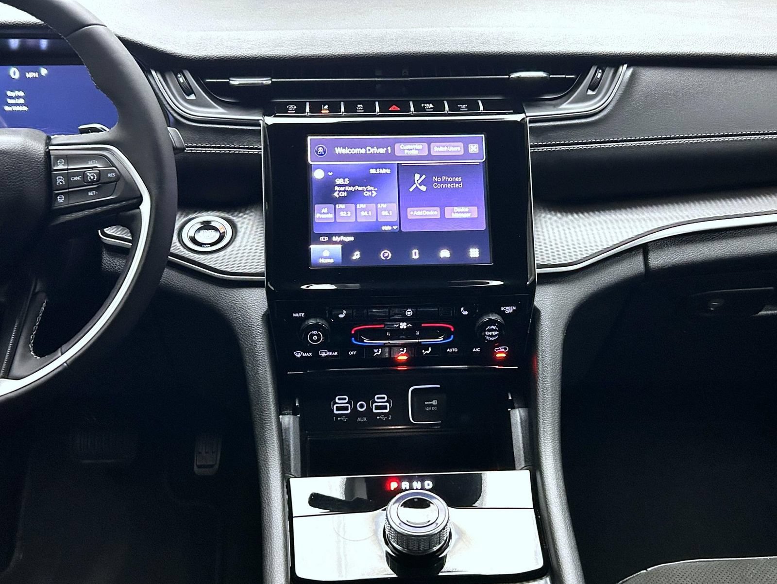 New 2025 Jeep Grand Cherokee Altitude AWD/4WD image 13