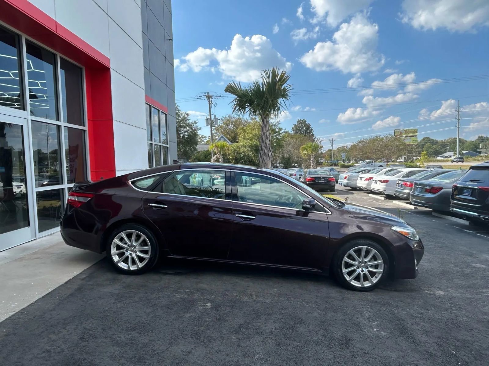 Used 2013 Toyota Avalon Limited image 7