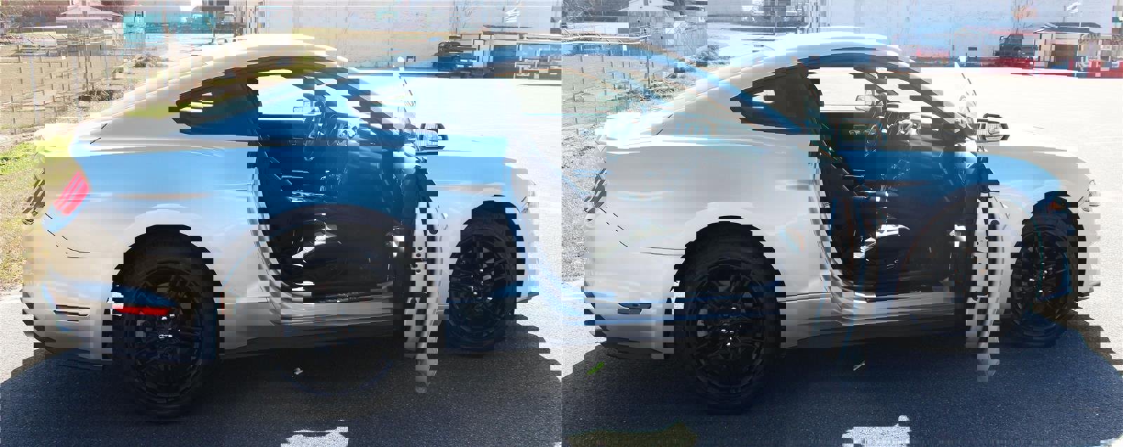 Used 2019 Ford Mustang Premium image 10