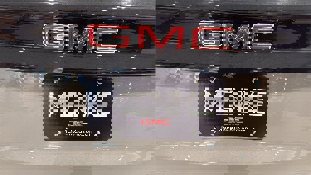 New 2026 GMC Acadia AT4 w/ Luxury Package image 9