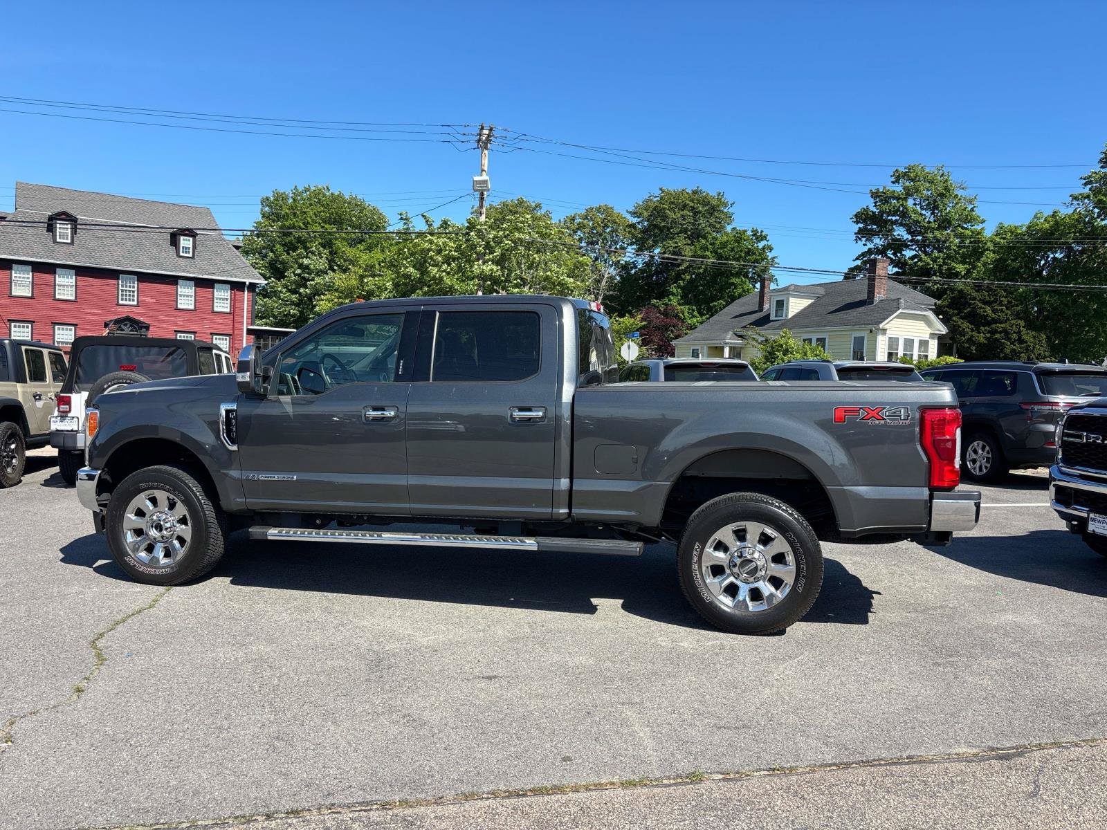 Used 2019 Ford F350 Lariat w/ Lariat Ultimate Package AWD/4WD image 4