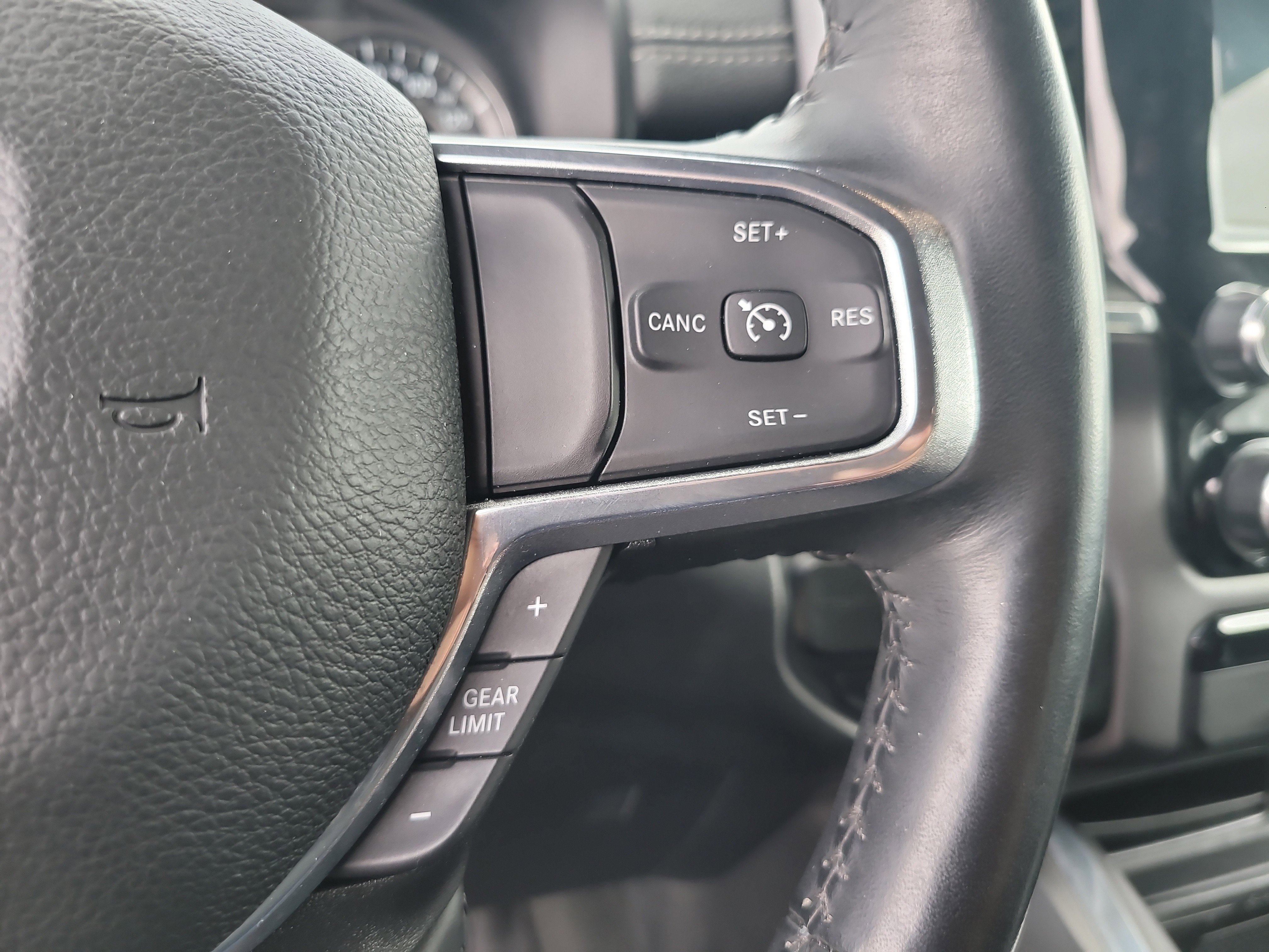 Used 2022 RAM 1500 Laramie RWD image 28