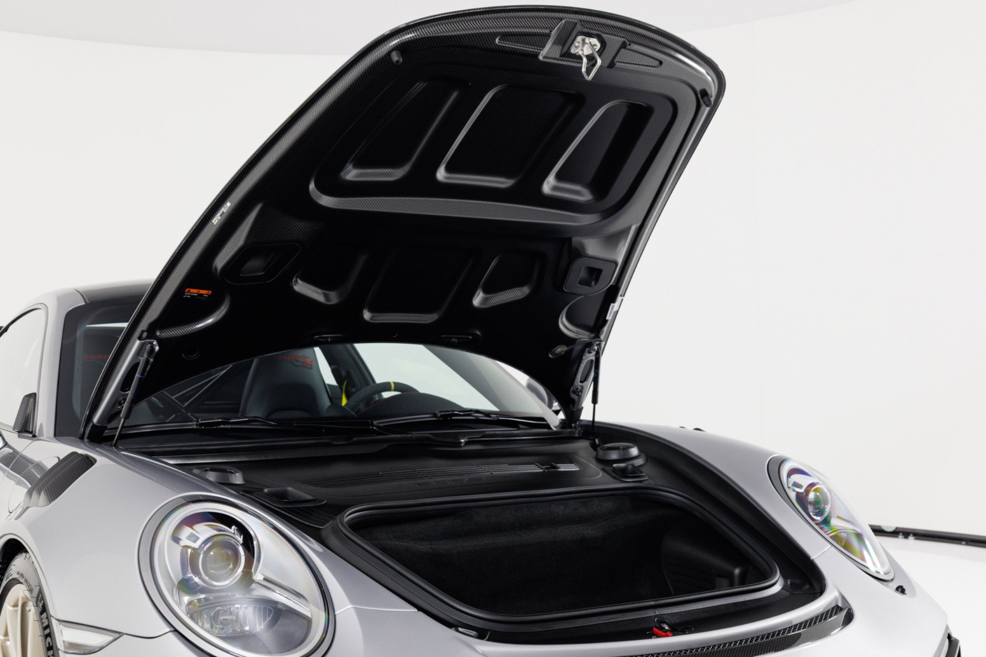 Used 2018 Porsche 911 GT2 RS RWD image 50