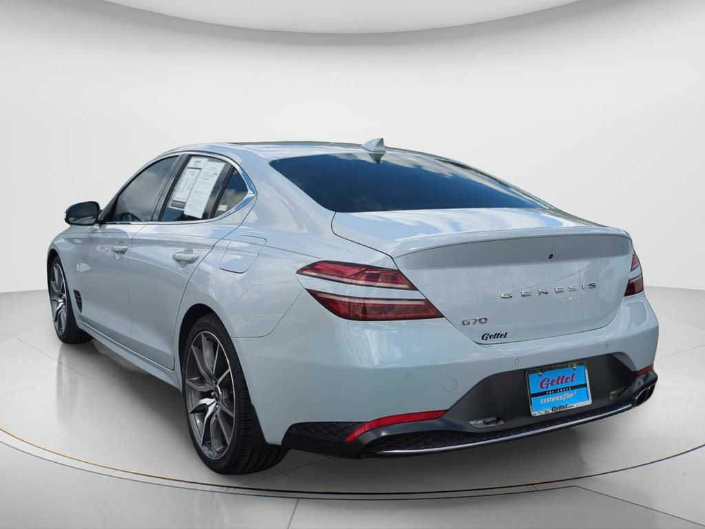 Used 2022 Genesis G70 2.0T w/ Prestige Package RWD image 7
