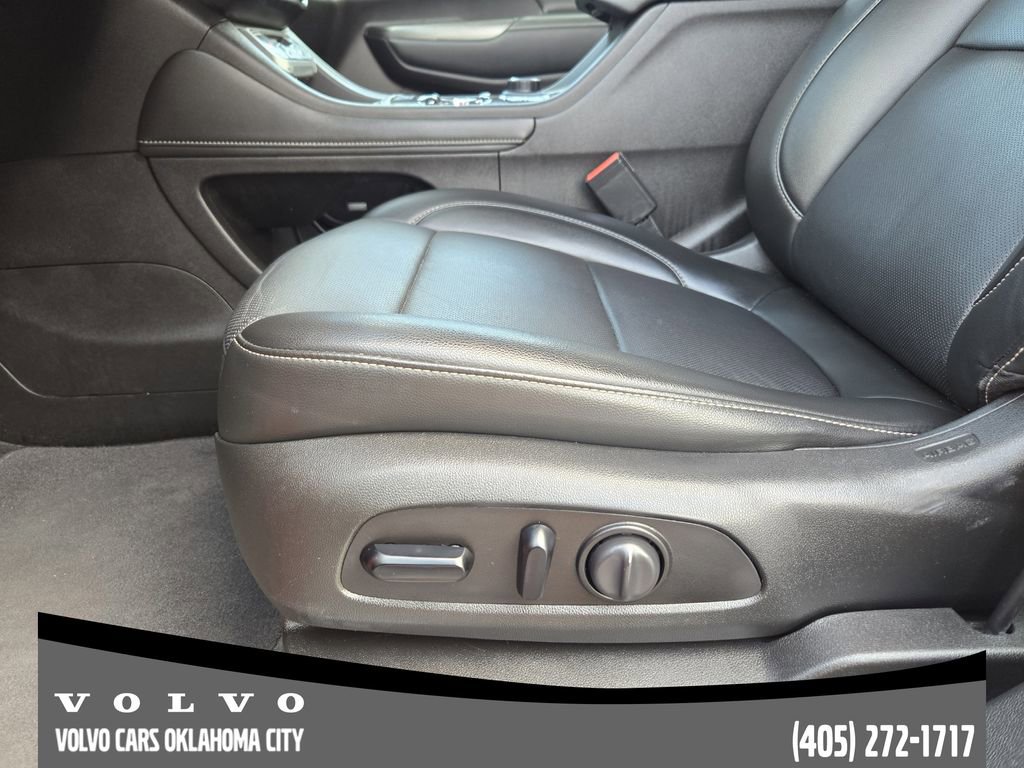 Used 2021 GMC Acadia SLT FWD image 23