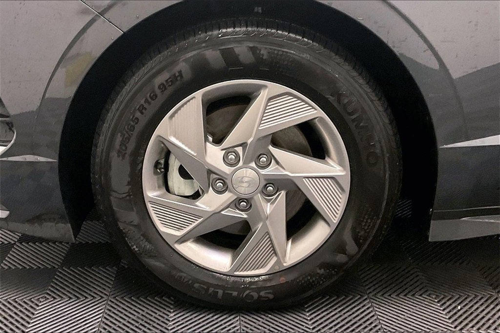 Certified 2025 Hyundai Sonata SE image 7