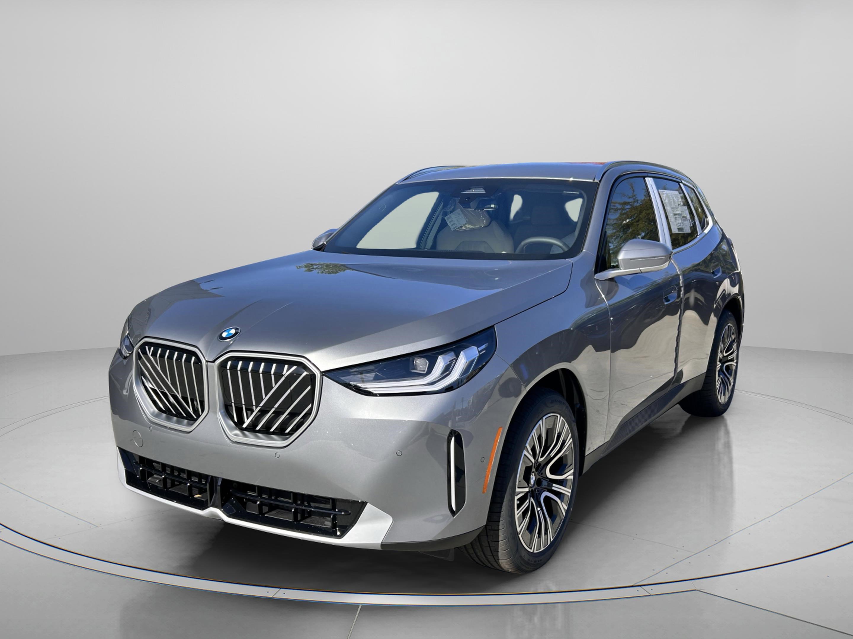 Used 2026 BMW X3 xDrive30 w/ Convenience Package image 2