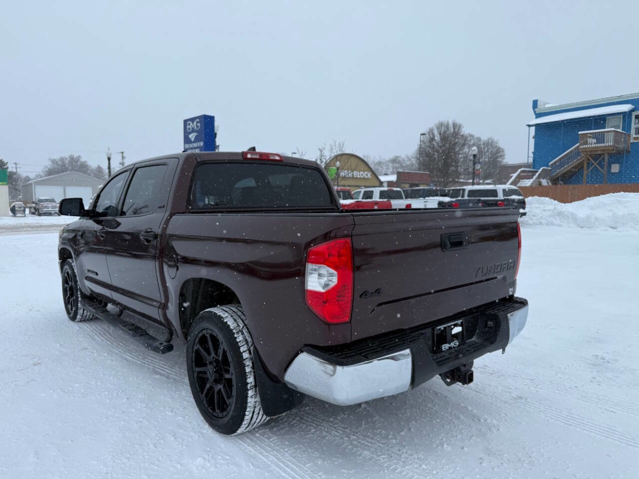 Used 2020 Toyota Tundra SR5 w/ SR5 Leather Package image 3