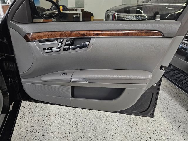 Used 2007 Mercedes-Benz S 550 image 34