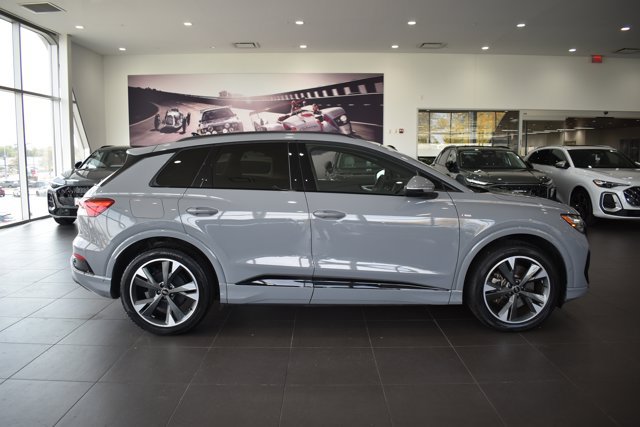 Used 2024 Audi Q4 e-tron Premium Plus AWD/4WD image 8