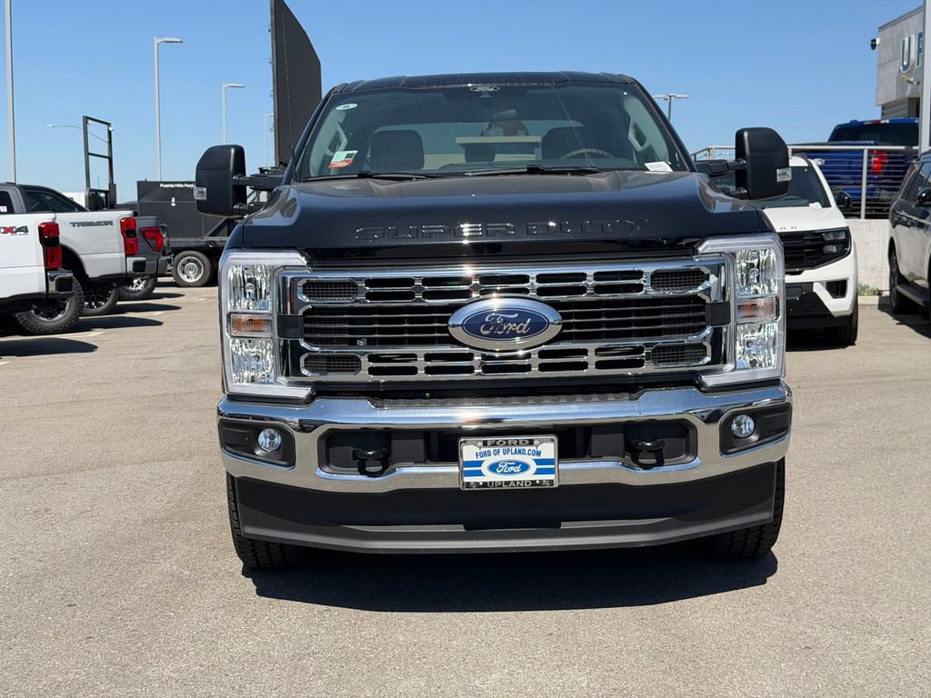 New 2026 Ford F250 XLT w/ FX4 Off-Road Package AWD/4WD image 2
