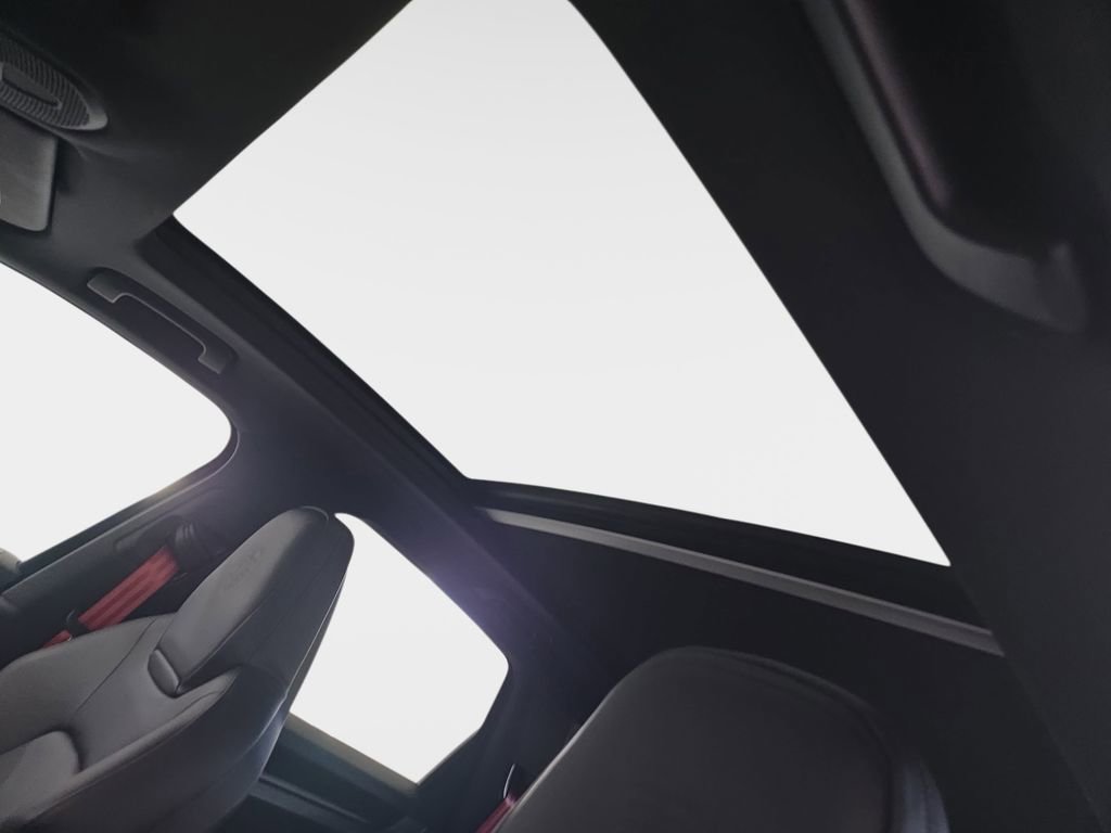 Used 2024 Porsche Cayenne S image 29