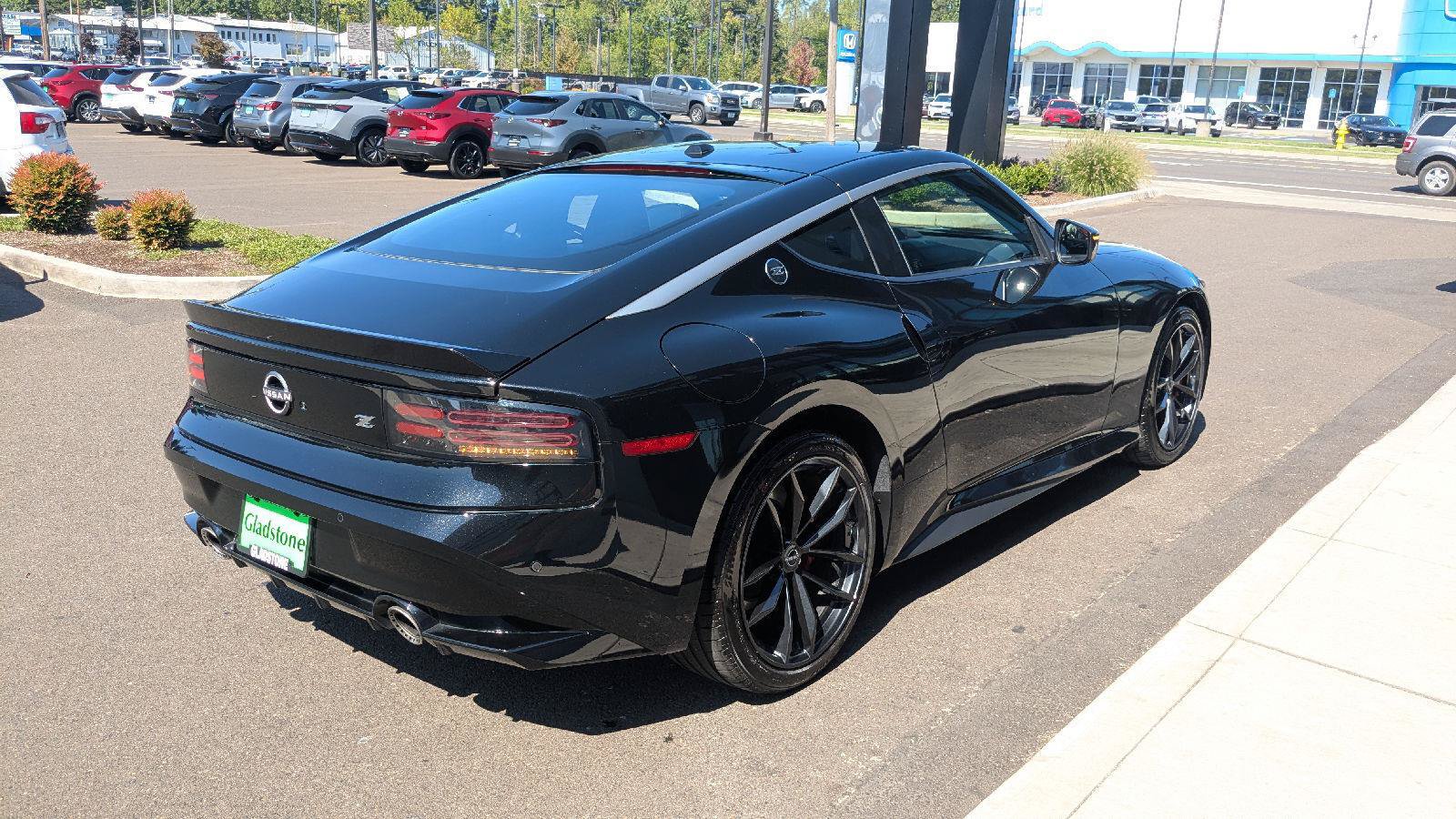 Used 2025 Nissan Z Performance w/ Floor Mat Package RWD image 6