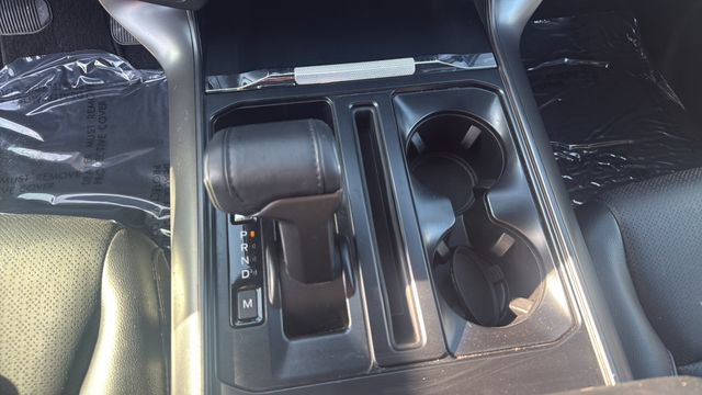 Used 2025 Ford F150 Lariat AWD/4WD image 24