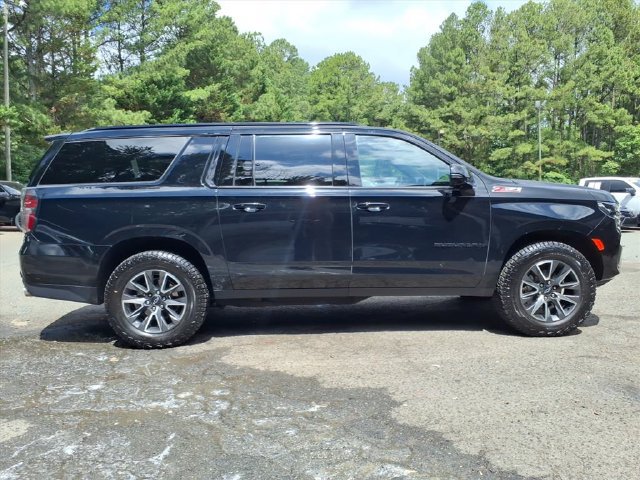 Used 2024 Chevrolet Suburban Z71 w/ Off-Road Capability Package AWD/4WD image 31
