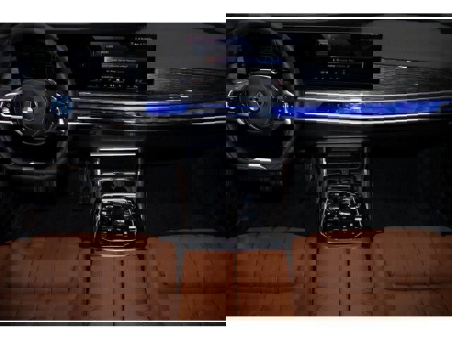 Used 2025 BMW i7 eDrive50 w/ Premium Package image 84