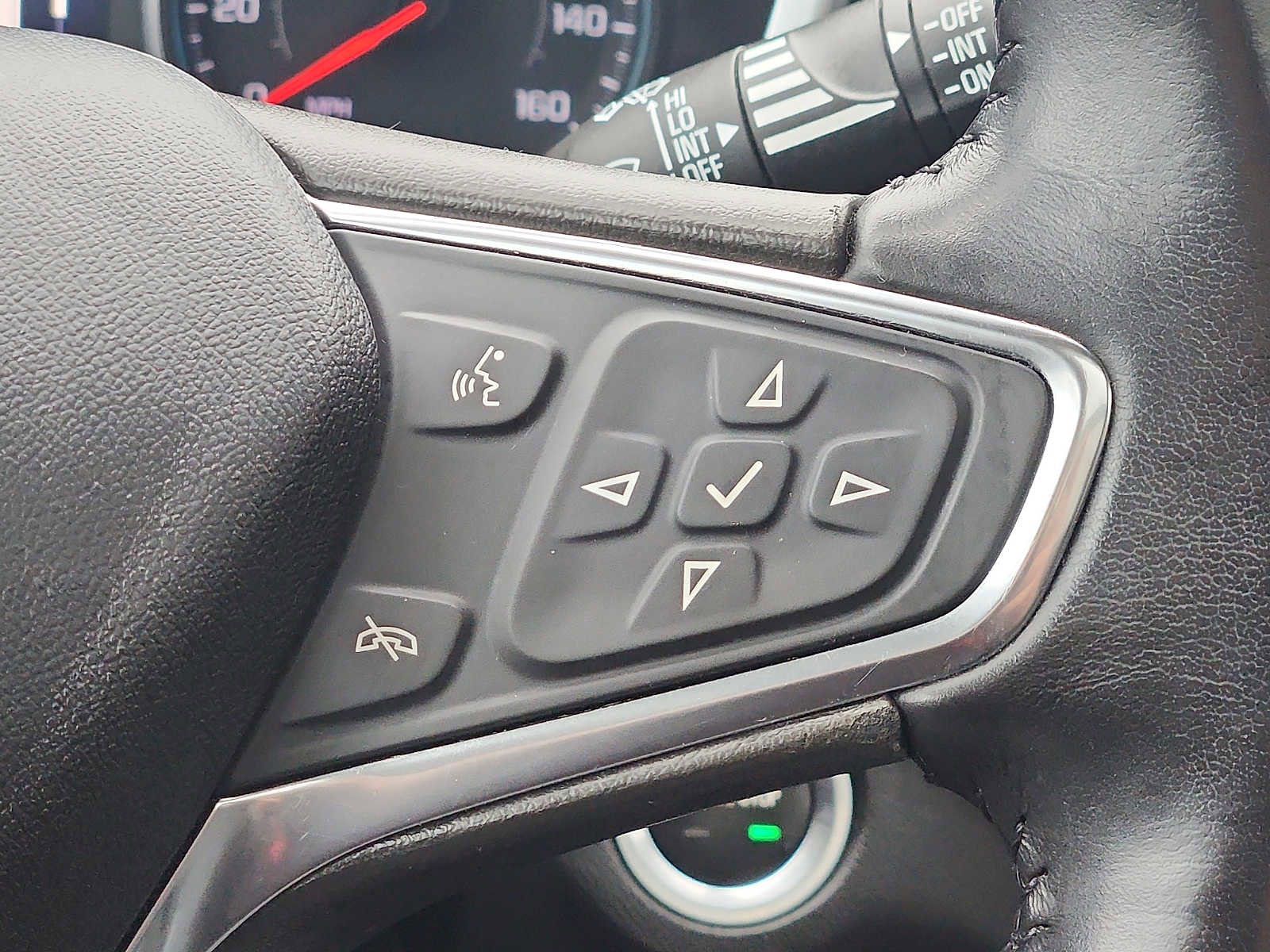 Used 2021 Chevrolet Equinox LT AWD/4WD image 22