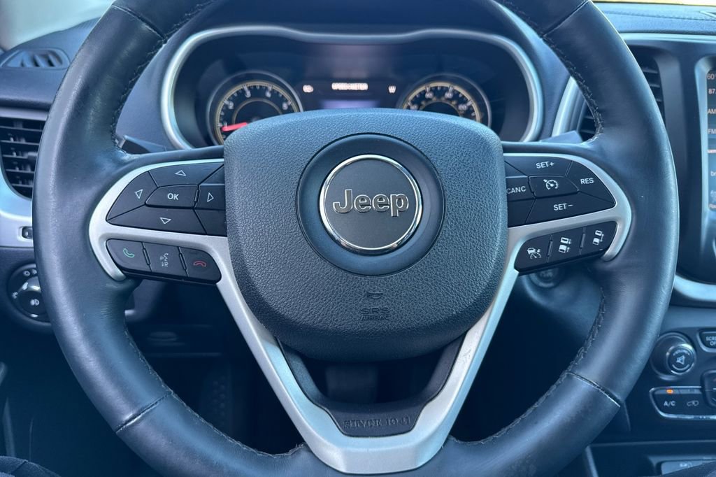 Used 2014 Jeep Cherokee Limited w/ Technology Group image 22