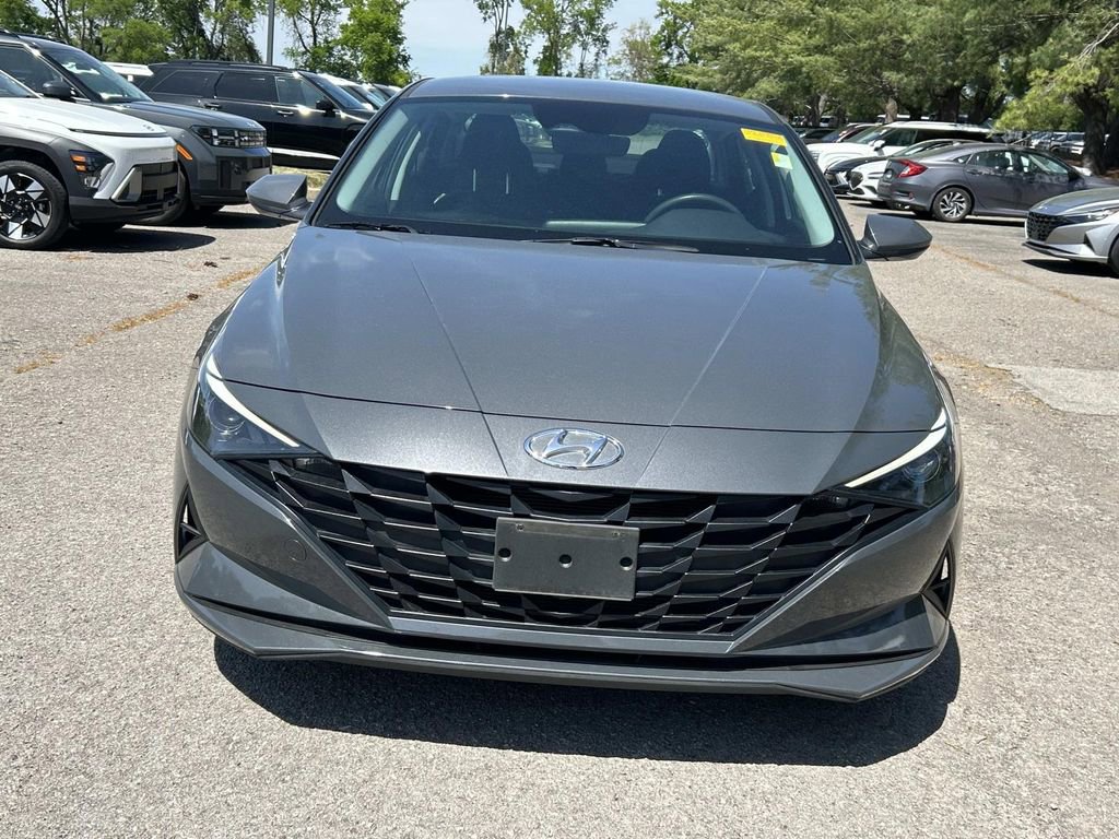 Certified 2023 Hyundai Elantra SEL FWD image 2