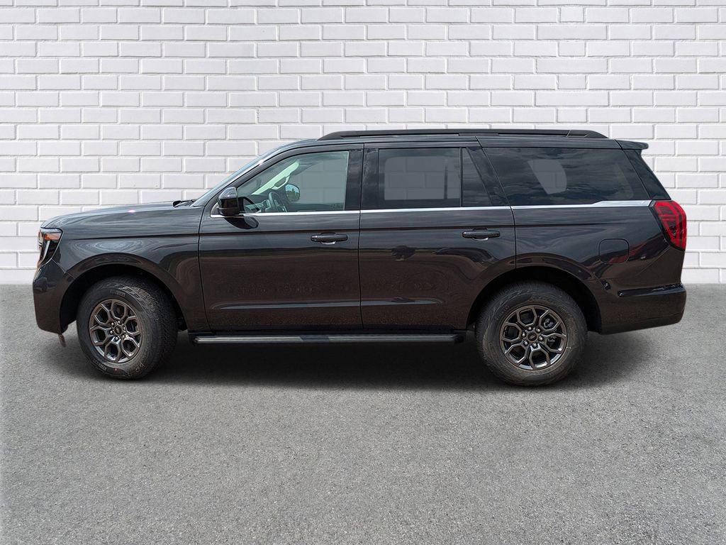 New 2026 Ford Expedition Active RWD image 2