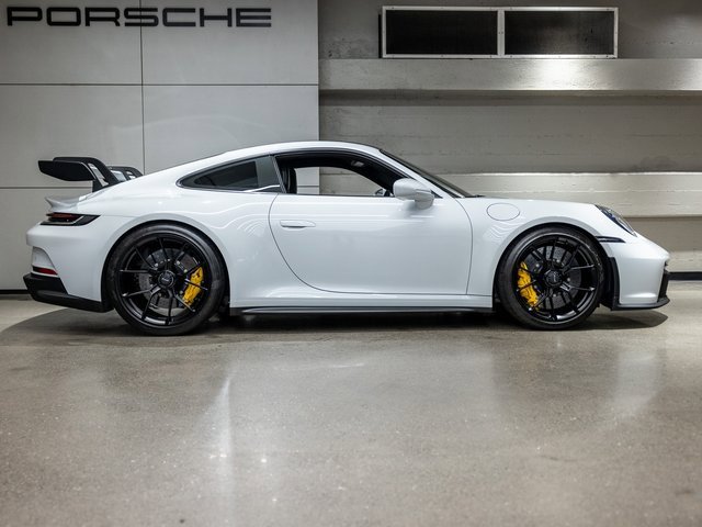 Used 2022 Porsche 911 GT3 image 18