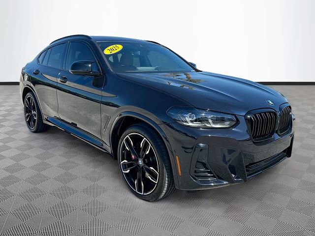 Used 2025 BMW X4 M40i w/ Premium Package image 3