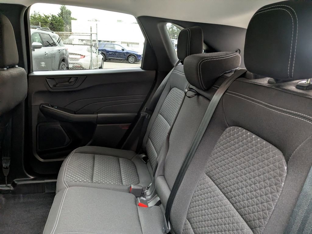 Used 2023 Ford Escape Active w/ Tech Pack #1 AWD/4WD image 25