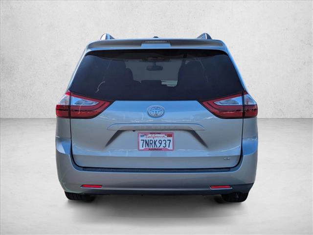 Used 2015 Toyota Sienna LE image 7