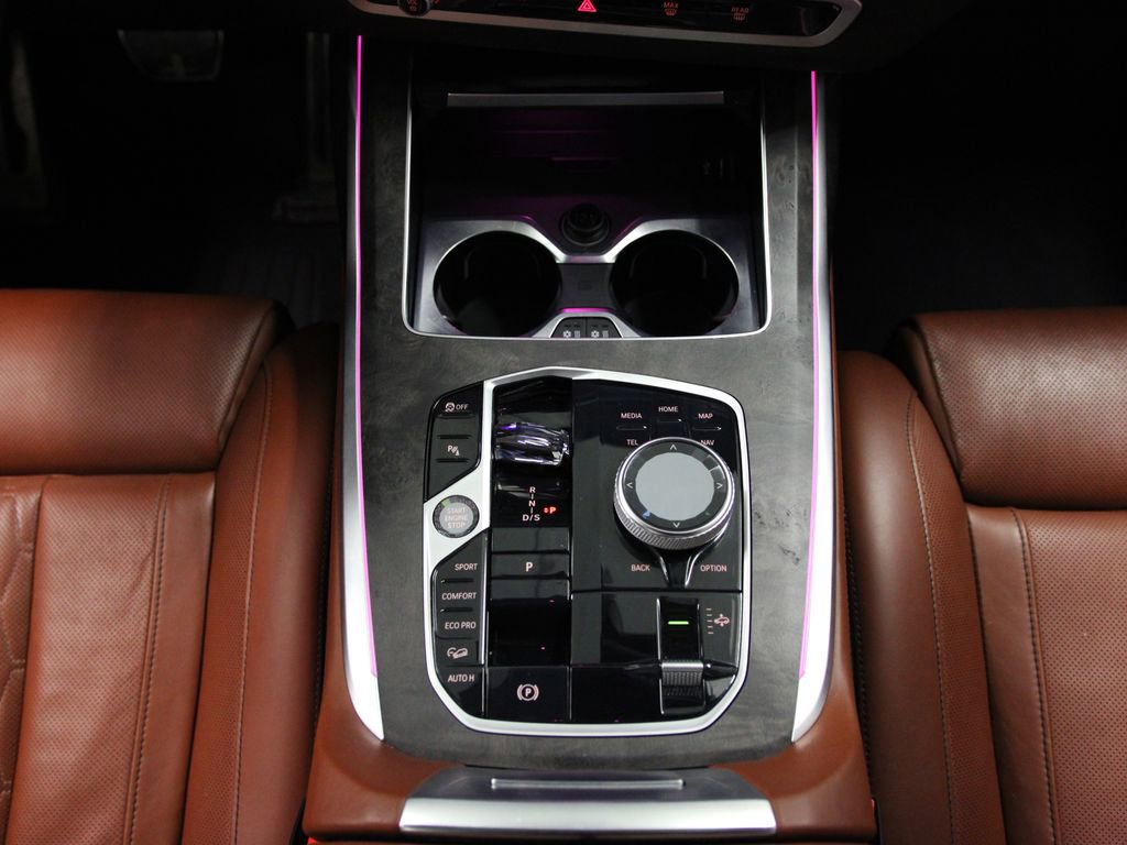 Used 2023 BMW X7 xDrive40i w/ Executive Package image 16