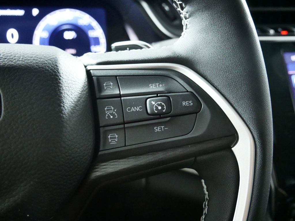 Certified 2024 Jeep Grand Cherokee Altitude image 41