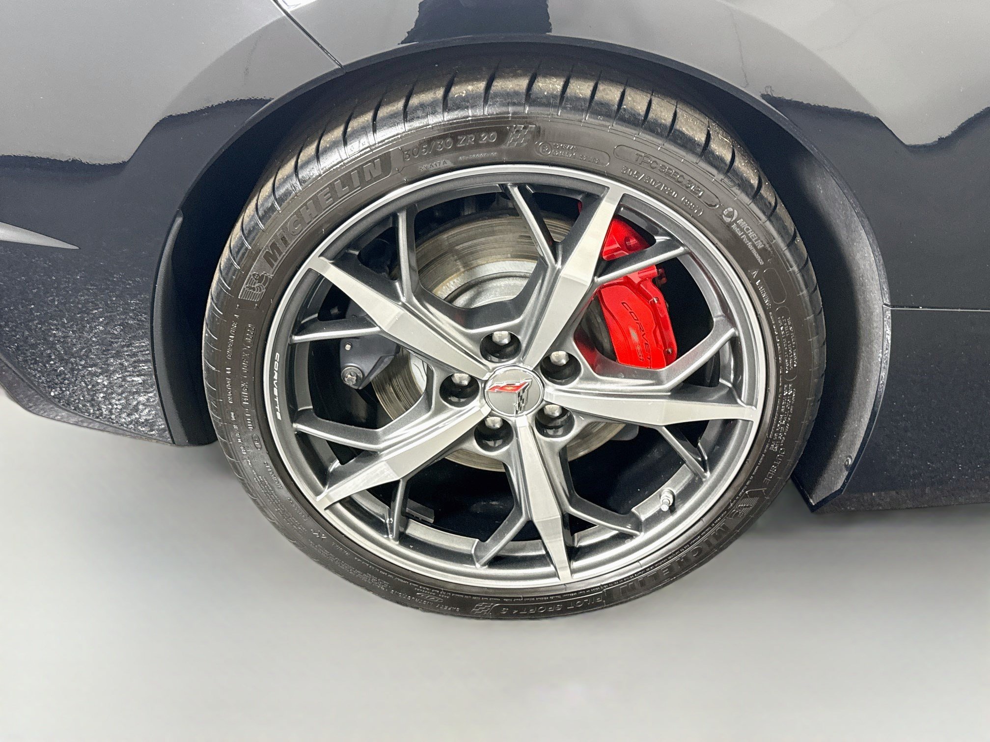 Used 2022 Chevrolet Corvette Stingray Premium Cpe w/ Z51 Performance Package RWD image 29