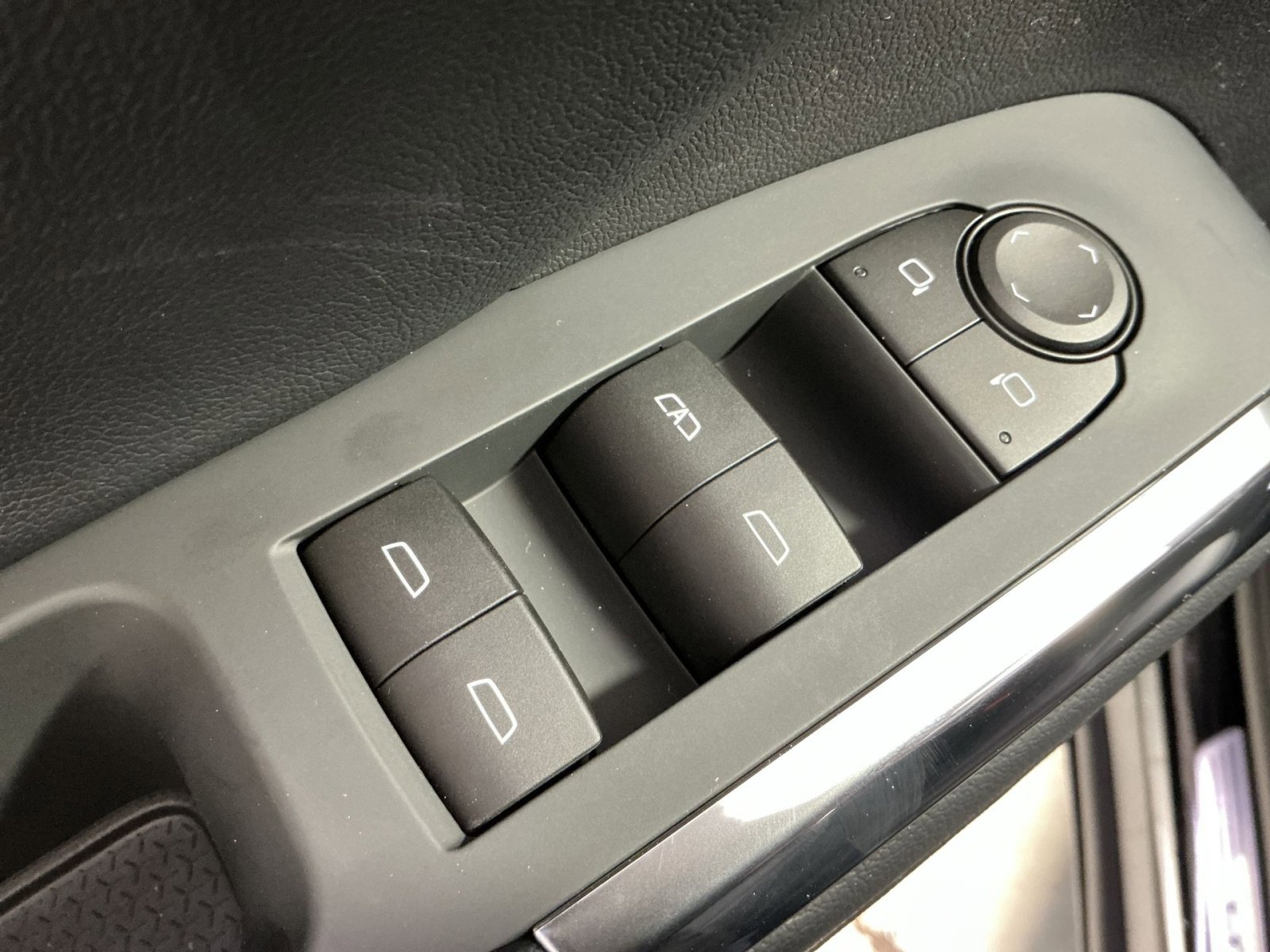 New 2026 Chevrolet Traverse Z71 w/ Enhanced Driving Package image 23