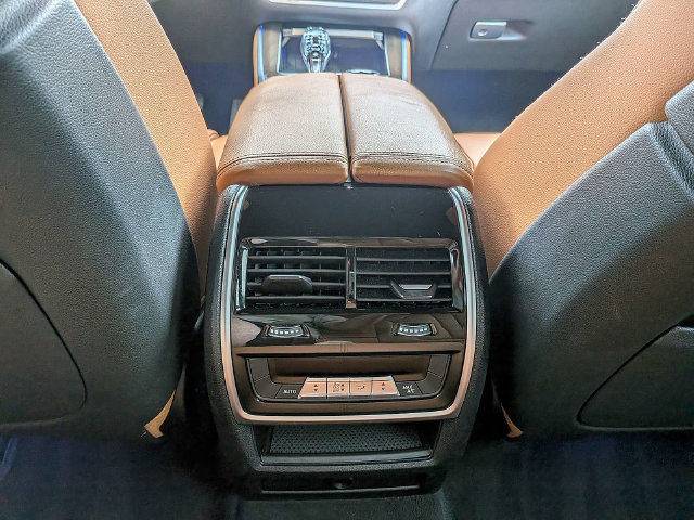 Used 2022 BMW X5 sDrive40i w/ Executive Package RWD image 17