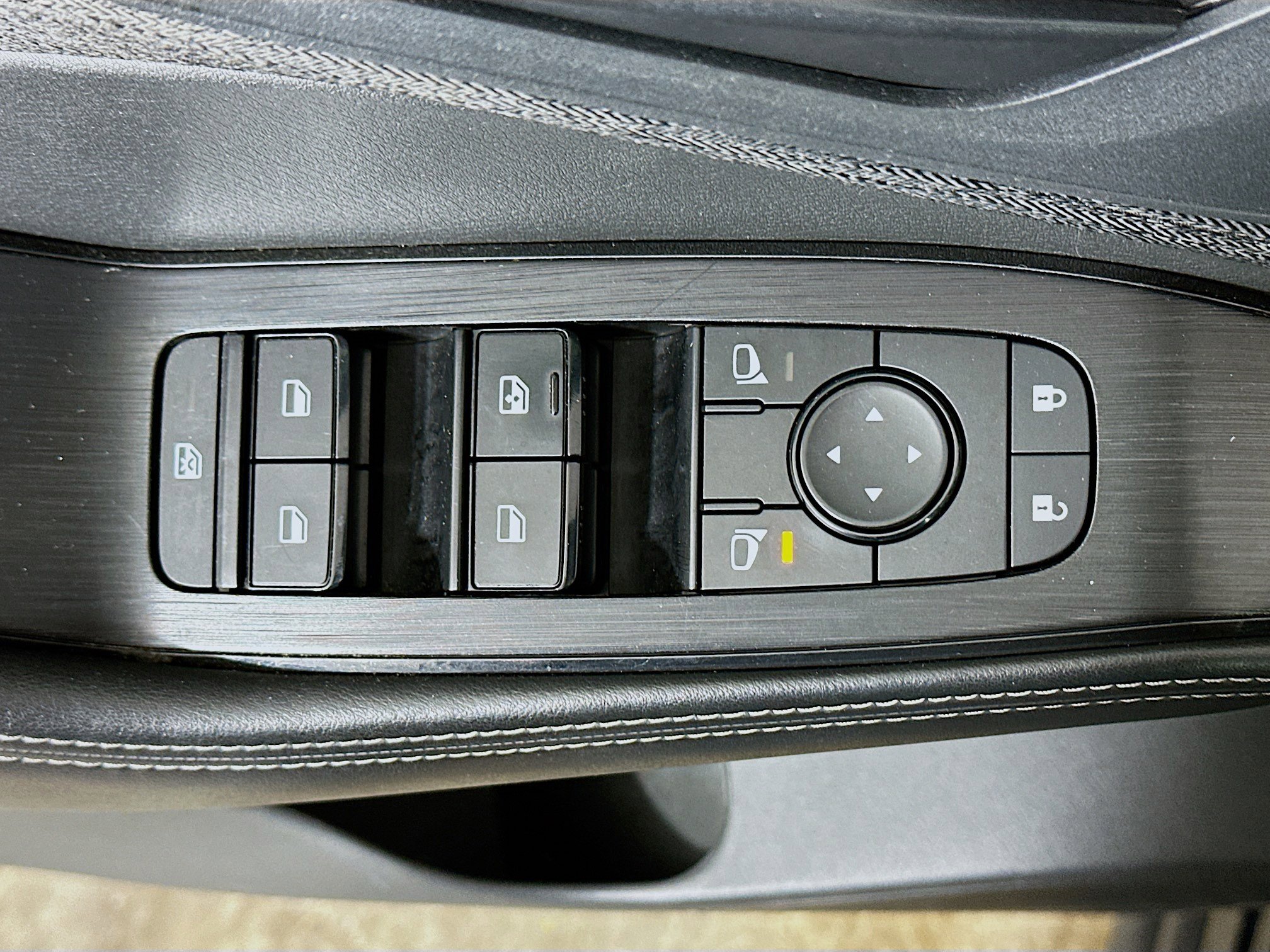 Used 2021 Nissan Rogue S FWD image 15