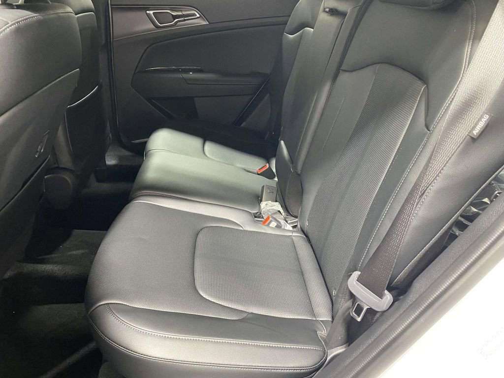 New 2026 Kia Sportage EX image 12