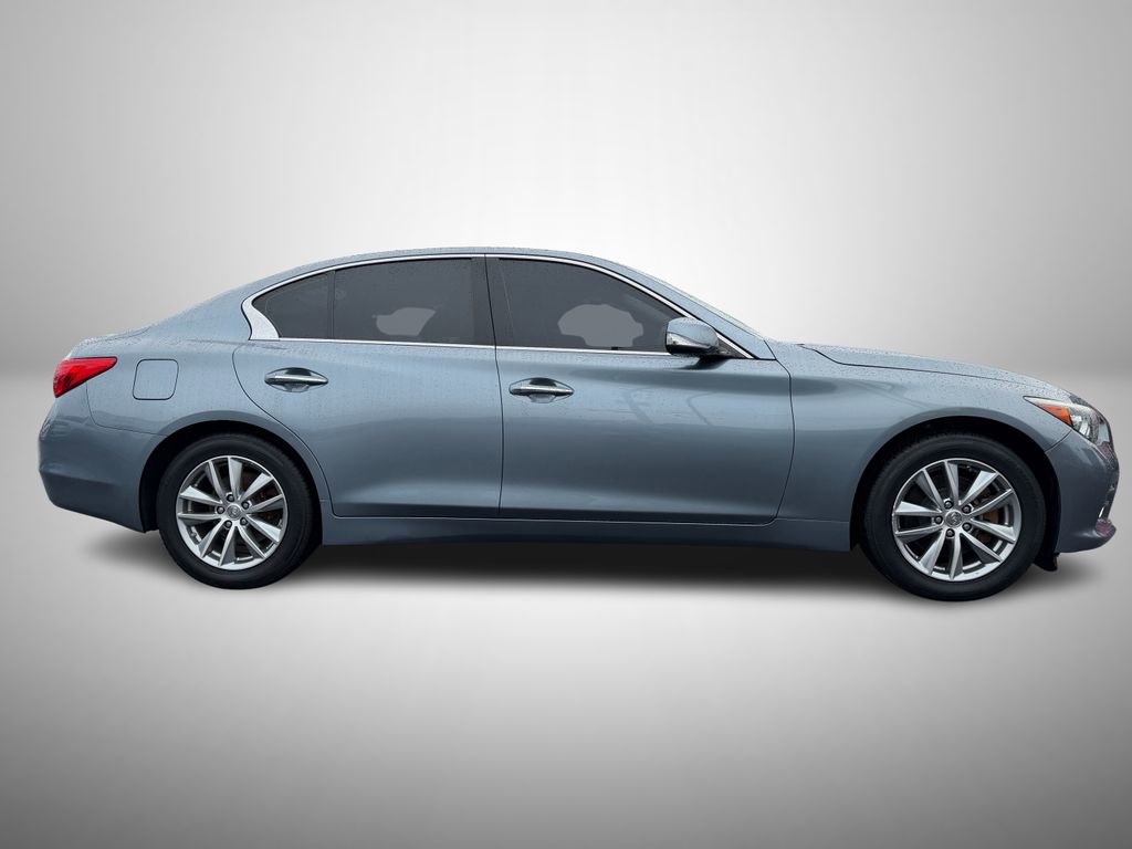 Used 2016 INFINITI Q50 2.0t w/ Moonroof Package image 6