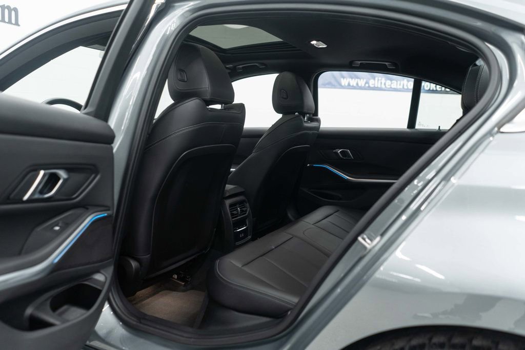 Used 2024 BMW 330e xDrive image 29