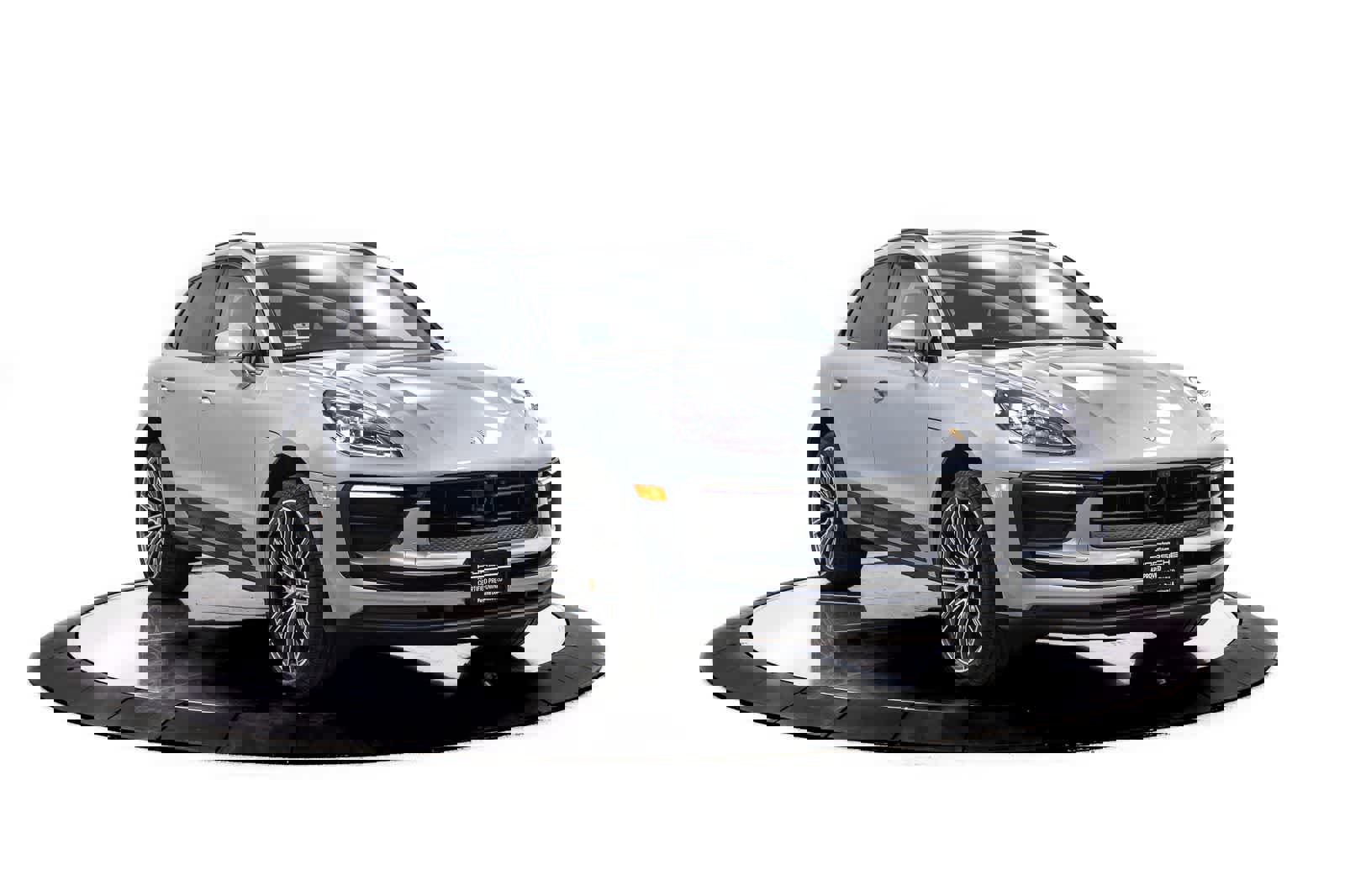 Certified 2026 Porsche Macan image 9