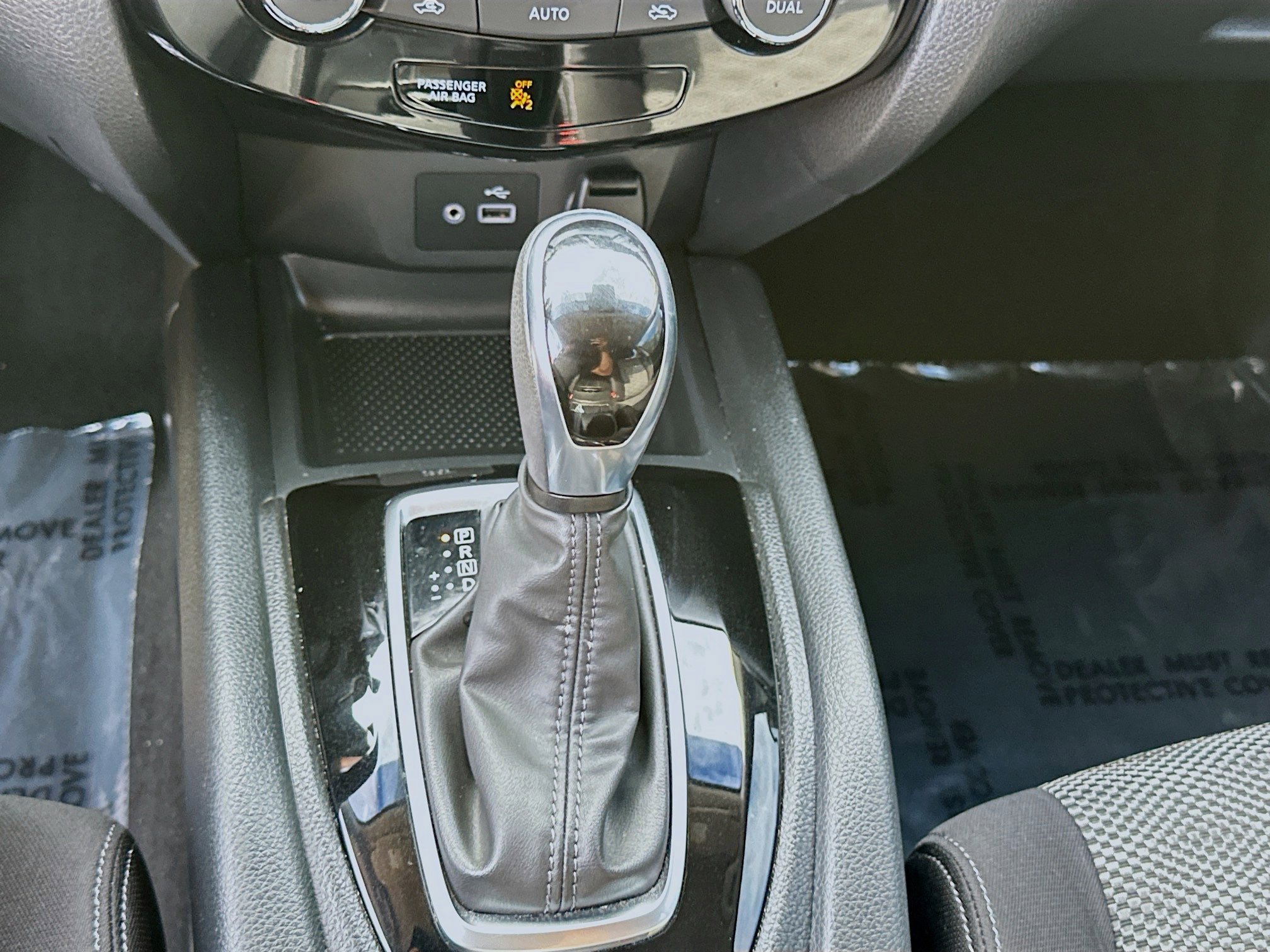 Used 2020 Nissan Rogue Sport SV image 15