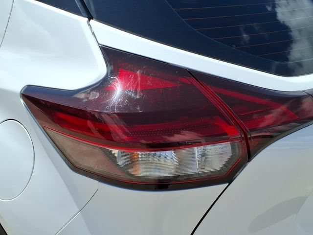 Used 2023 Nissan Kicks SR w/ SR Premium Package FWD image 10