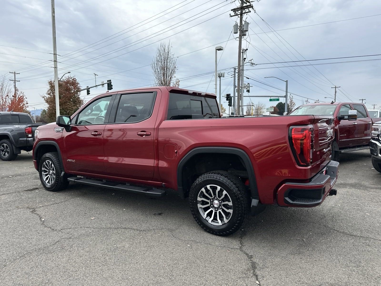 Used 2019 GMC Sierra 1500 AT4 w/ AT4 Premium Package image 3