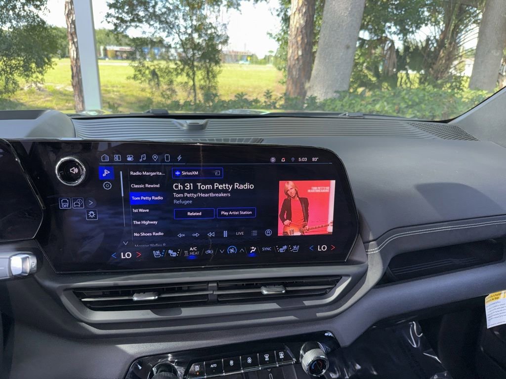 Used 2025 Chevrolet Silverado EV LT AWD/4WD image 80