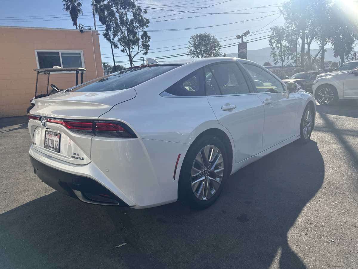 Used 2022 Toyota Mirai w/ Advanced Technology Package RWD image 6