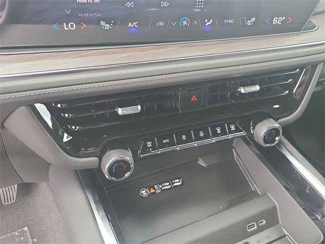 New 2025 Chevrolet Suburban LT w/ Comfort Package image 34