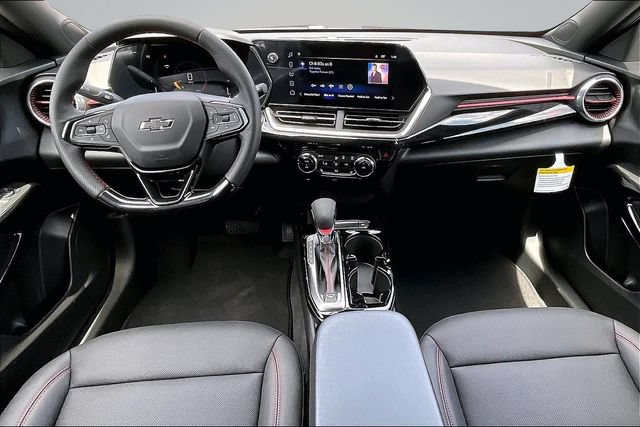 New 2026 Chevrolet Trax RS w/ Driver Confidence Package FWD image 5
