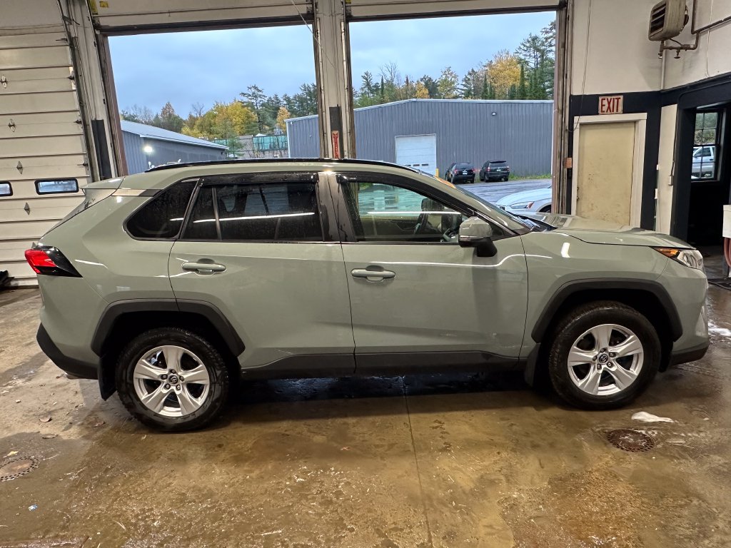 Used 2019 Toyota RAV4 XLE w/ Convenience Package AWD/4WD image 6
