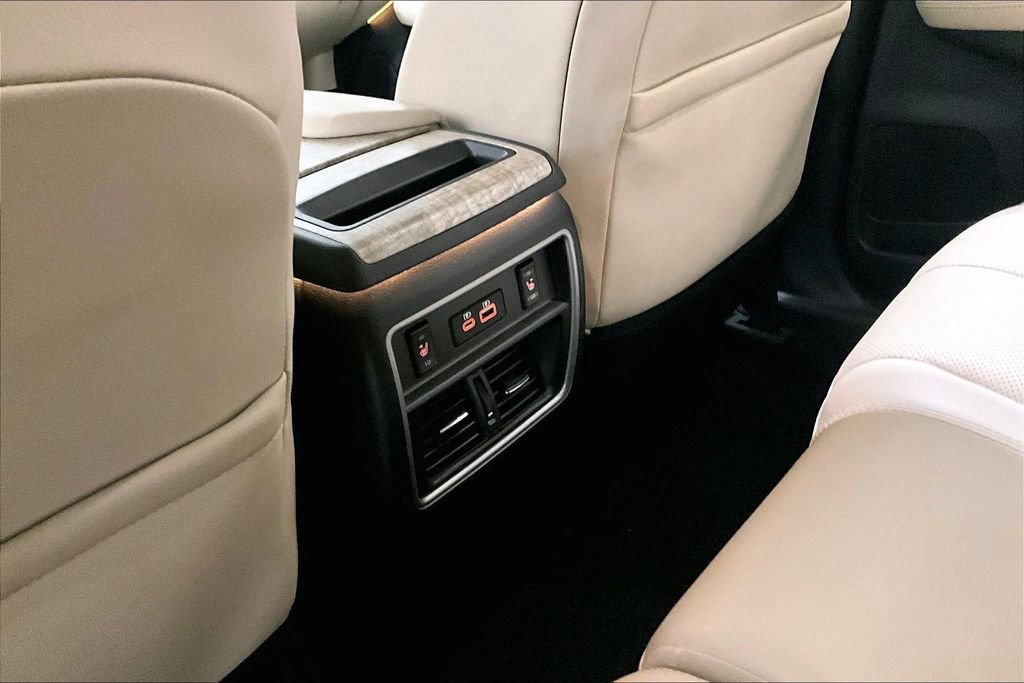 Used 2020 Nissan Murano SL w/ Moonroof Package image 10