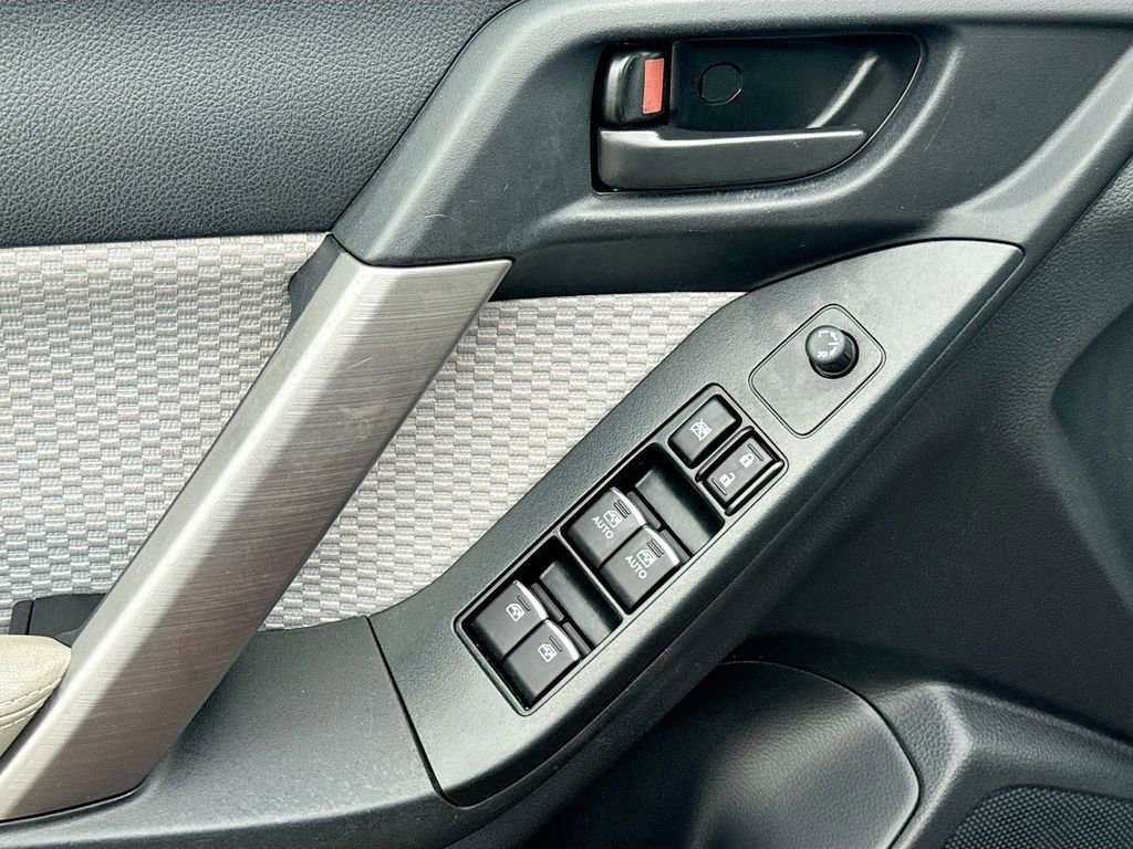 Used 2018 Subaru Forester 2.5i Premium image 21