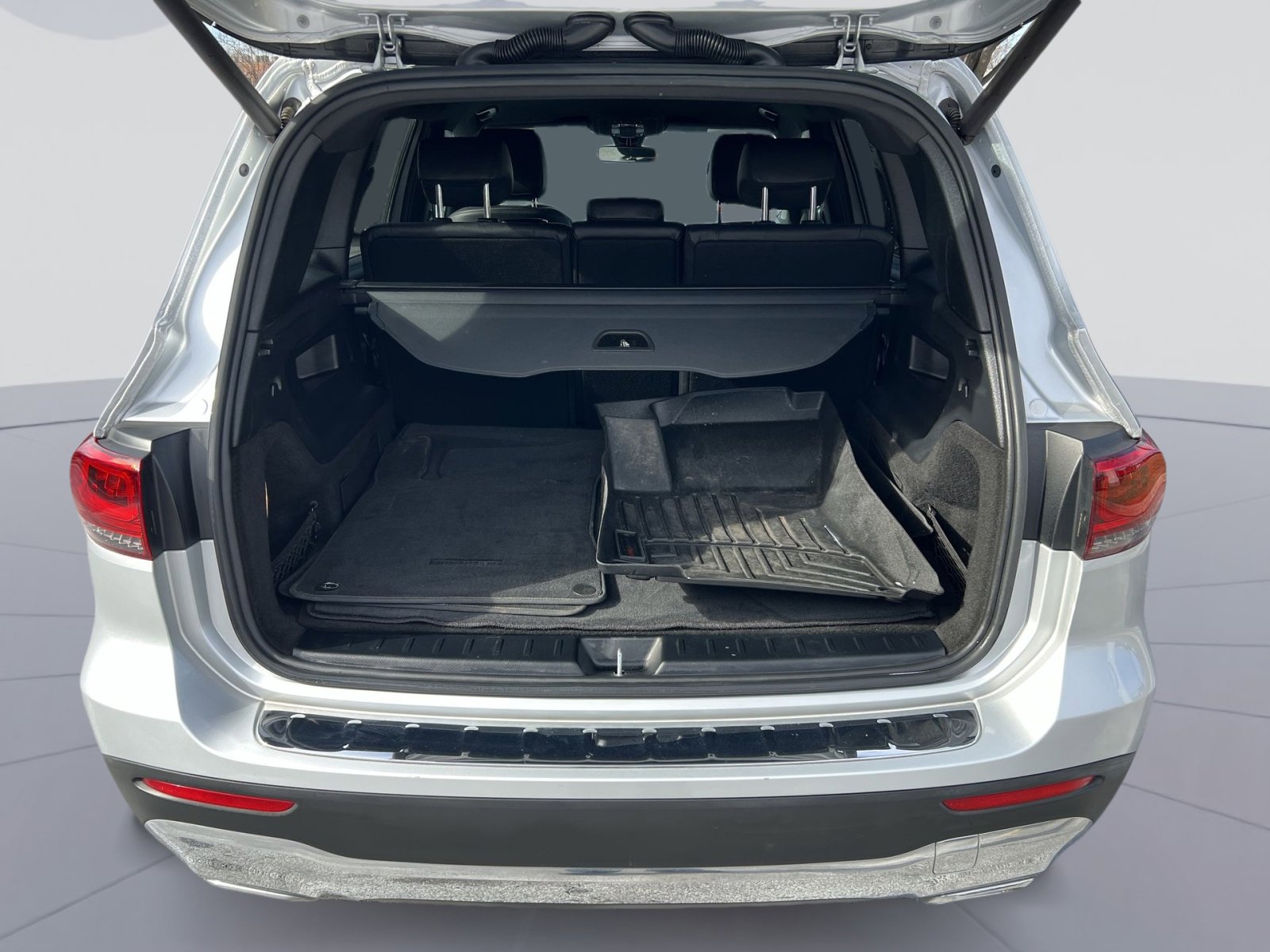 Used 2020 Mercedes-Benz GLB 250 4MATIC image 23